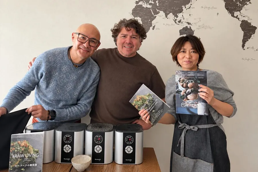 UMAMI & KOJI LAB にお越しの Oscar さんたちと安藤千英